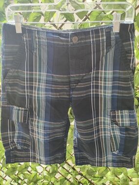 Men's Plaid Cargo Shorts in Navy and Green Levi's